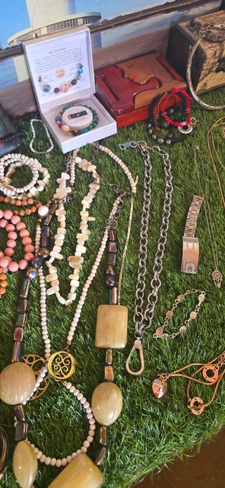Lote de bisutería variada