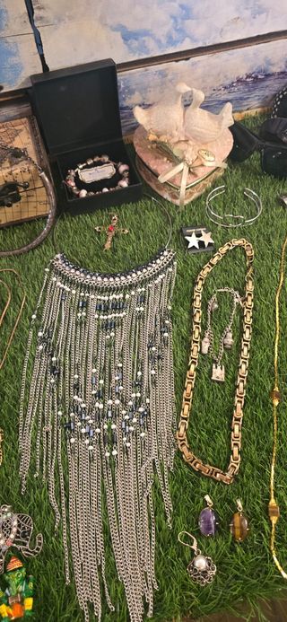 Lote de bisutería variada
