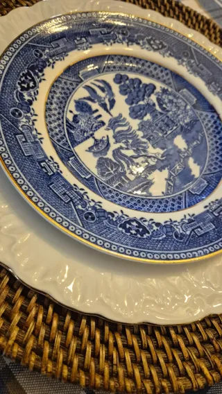 Platos Ingleses Willow Victoria Porcelain Fenton