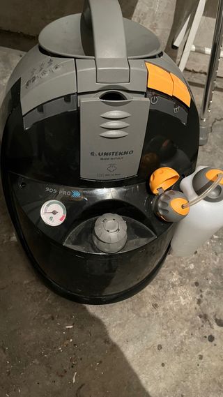 Aspiradora industrial con depósito