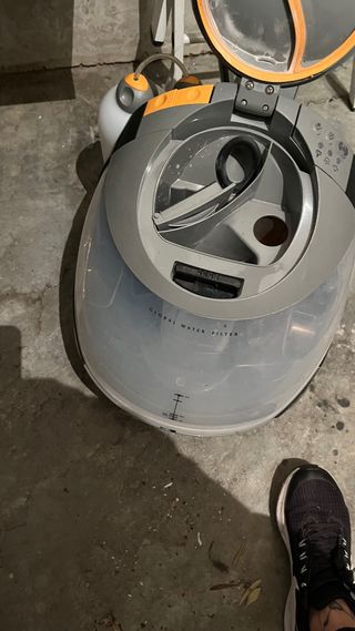 Aspiradora industrial con depósito