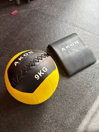 Balón medicinal 9 kg + Abmat AKON
