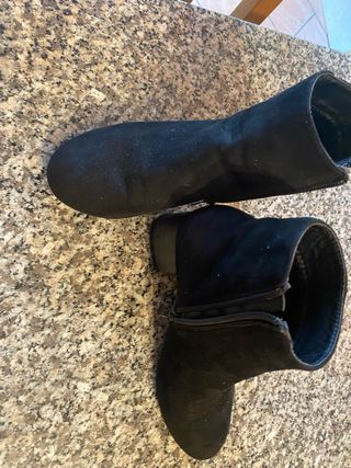 Stivaletti neri donna