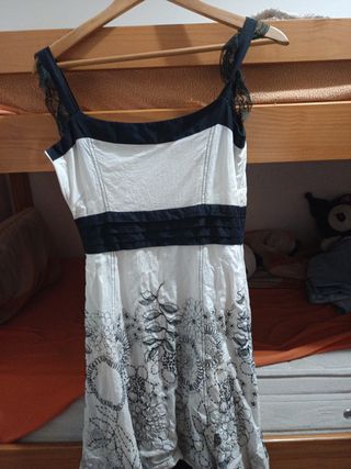 Vestido Pepe Jeans(marca blanca) blanco y negro