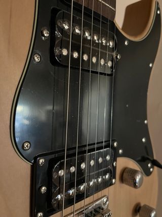 Guitarra Yamaha Pacifica + Amplificador Marshall