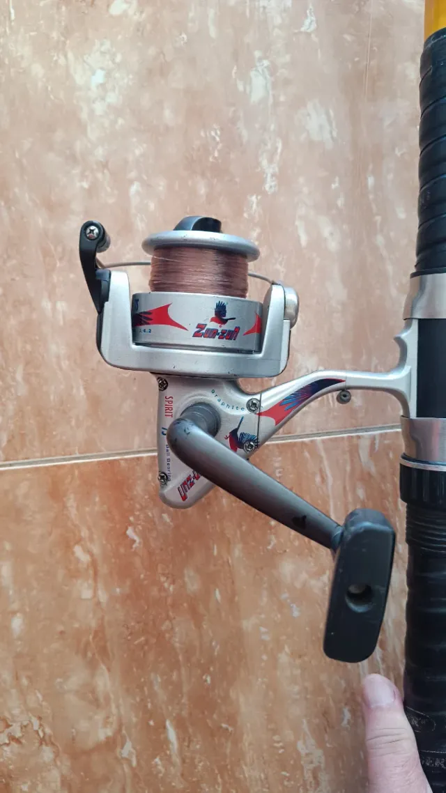 Caña SERT y carrete ZUN- ZUN
