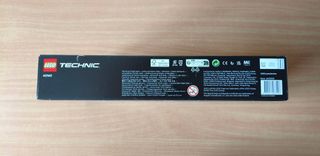 Auto blu Bugatti Agile LEGO Technic 42162