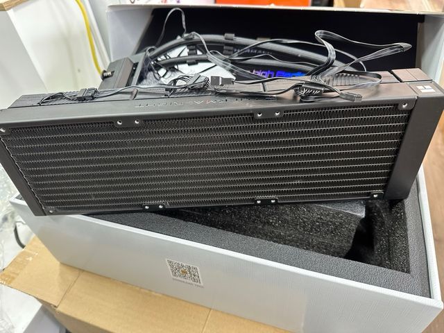 Thermalright Hyper Vision 360 ARGB Nero #CB0185