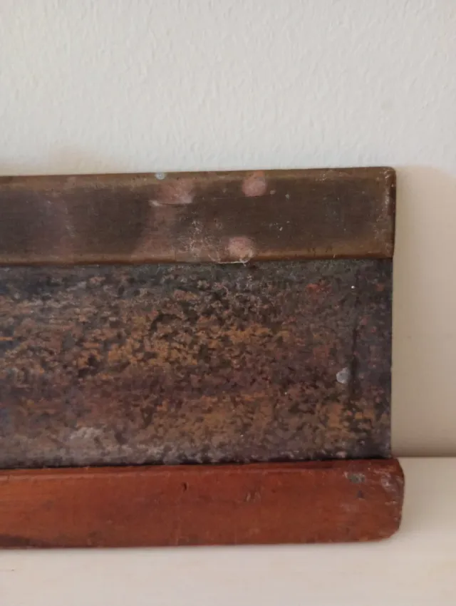 Sierra de mano antigua