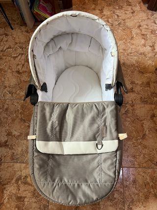 Carro bebé Peg-Pérego con 3 piezas.