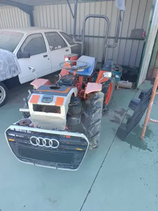 Pasquali 695 Tractor