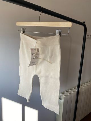 Short ciclista canalé beige Zara