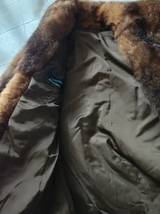 Pelliccia marrone di opossum