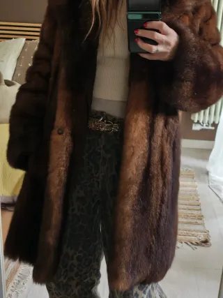 Pelliccia marrone di opossum