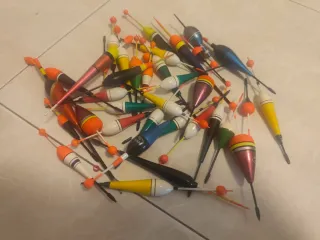 30 Boyas nuevas de Pesca Variados