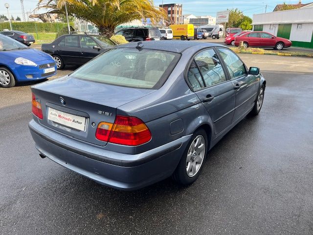 BMW 318i 143CV