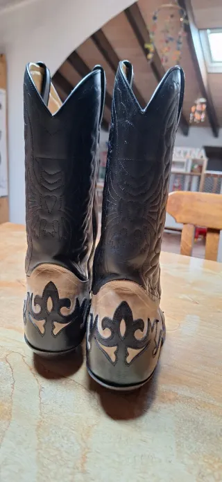 Botas Tejanas marca Tony Mora