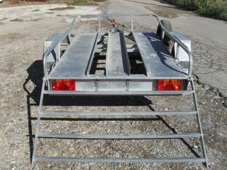 Remolque plataforma porta vehículos