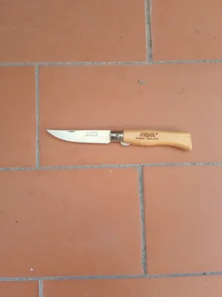 Navaja portuguesa M&M