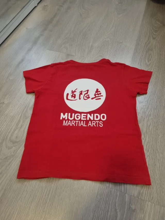 Camiseta Mugendo Artes Marciales Roja