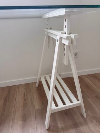 Mesa escritorio cristal y madera Ikea