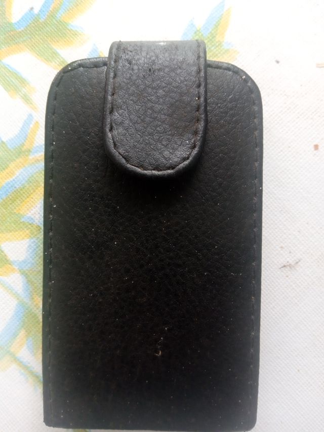 Teléfono Samsung con fonda original