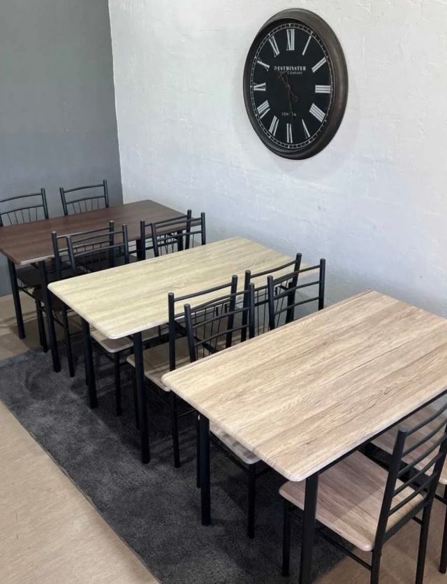 REBAJAS!! Mesa y sillas para restaurante/bar