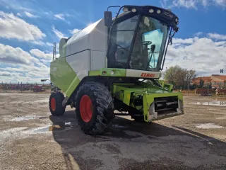 Cosechadora Claas Tucano 320