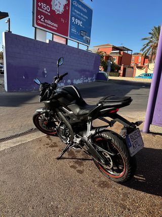 Yamaha MT-125 Negra