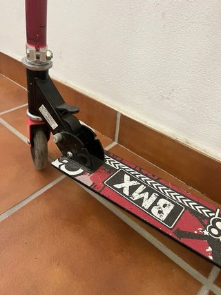 Patinete BMX niño/a rojo y negro