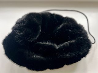 Manicotto finto visone con tasca