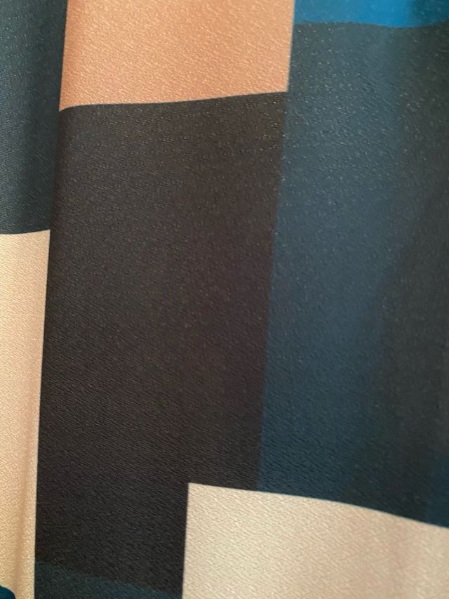 Bonita camisola geométrica