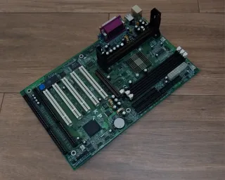 Motherboard retro Epox EP-BX3 para Slot 1