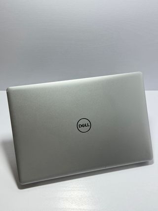 Dell Inspiron 5570 i5 8Gb / 256Gb / 4Gb