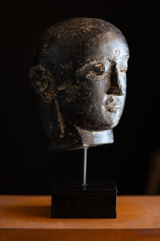 Cabeza Buda tallada en Piedra de Java.