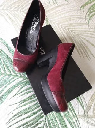 Zapatos de tacón B&W Miranda burdeos