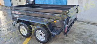 REMOLQUE TANDEM TURISMO CON RAMPAS Y BASCULANTE