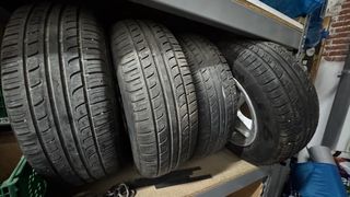 4 Llantas Peugeot con Neumáticos Pirelli