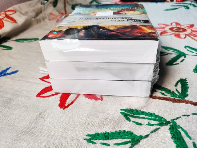 Danza de Dragones. Precintados. Gigamesh.