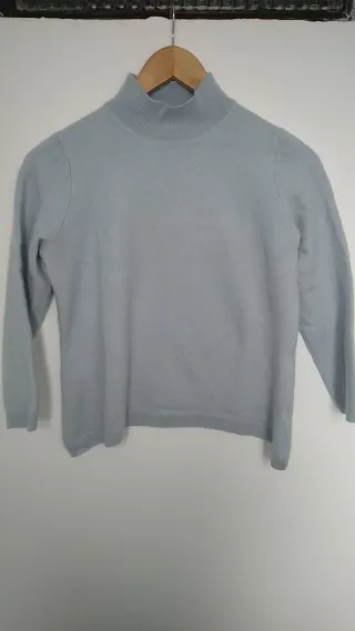 Jersey cuello alto algodón azul bebé