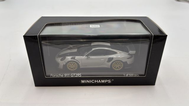 MIN410067220 Minichamps Porsche 911 GT2RS 1/43