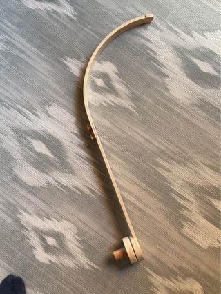 Soporte móvil cuna madera