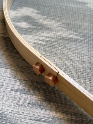 Soporte móvil cuna madera