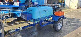 EQUIPO ARRASTRADO DE 600 LITROS PARA DESATASCO