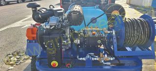 EQUIPO ARRASTRADO DE 600 LITROS PARA DESATASCO