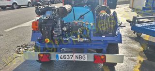 EQUIPO ARRASTRADO DE 600 LITROS PARA DESATASCO