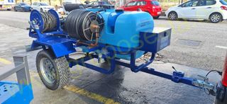 EQUIPO ARRASTRADO DE 600 LITROS PARA DESATASCO