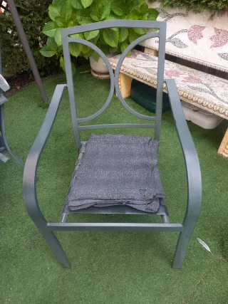 Mesa de jardin y sillas