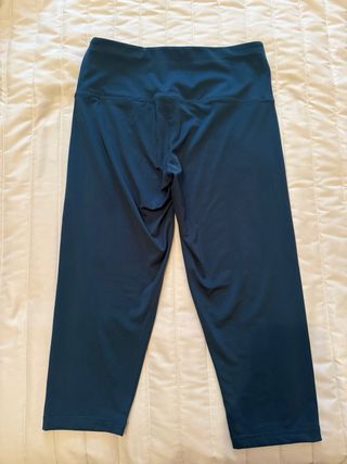 Mallas deportivas color azul verdoso