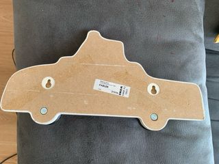 Colgador infantil coche cocodrilo IKEA FABLER